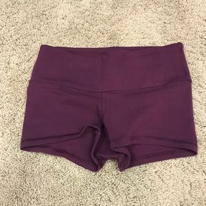 lululemon athletica Shorts - Lululemon shorts sz 4 lululemon athletica Shorts - Lululemon shorts sz 4